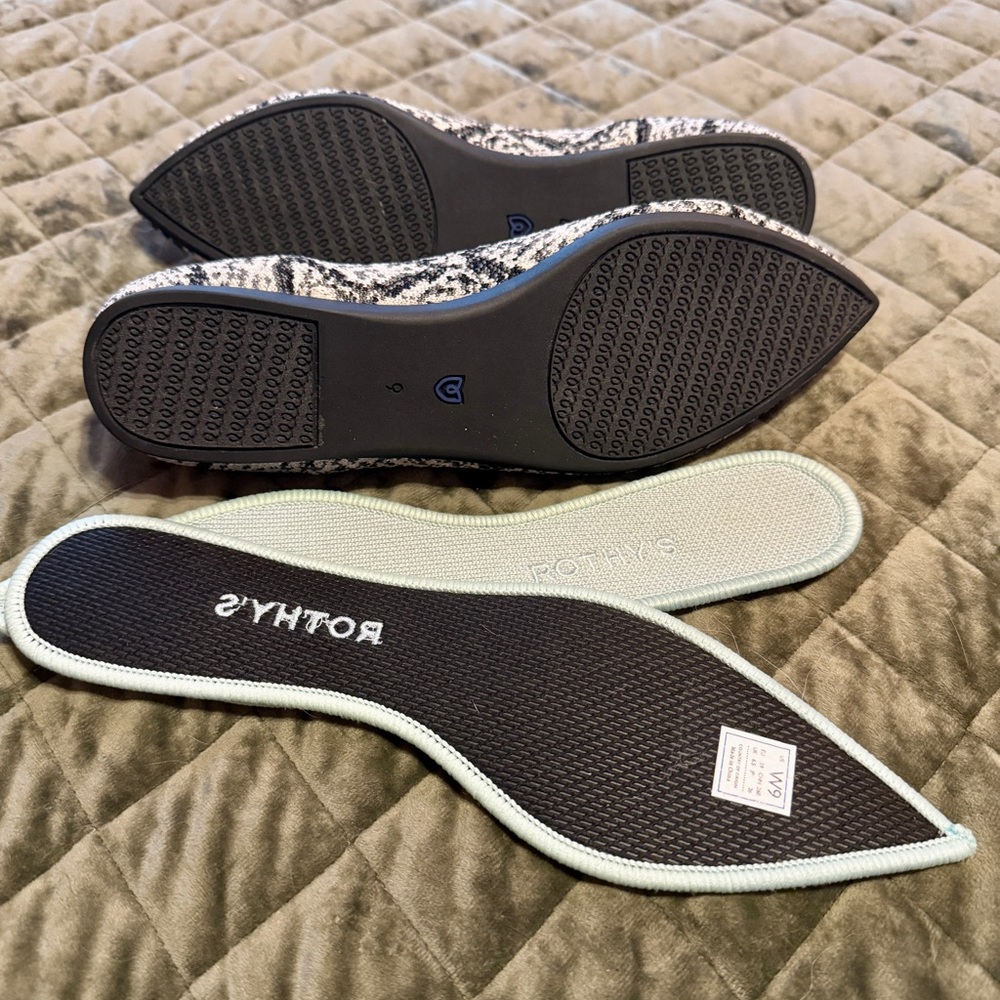 Rothy's Black & White Python Pointed Flats with B… - image 5